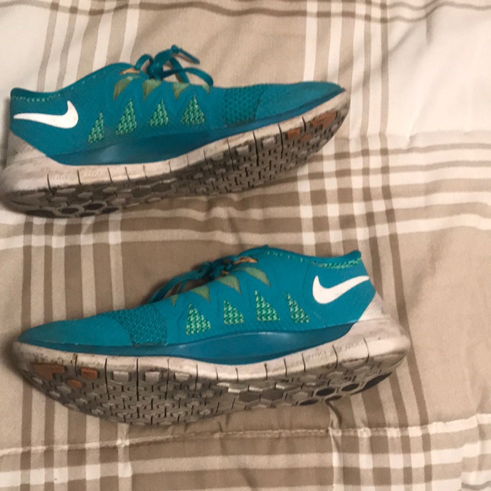 Nike shoes 🎈3 for $10